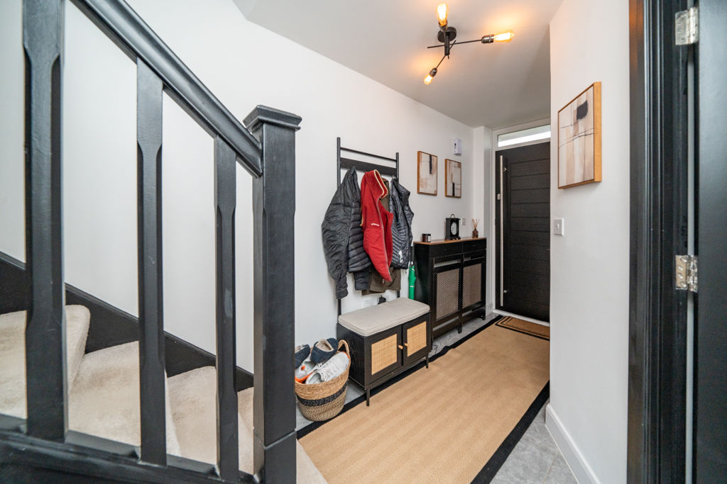 Entrance Hallway- click for photo gallery